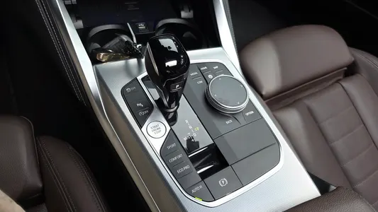 BMW 4 Series (G22) 420i M 2023 9