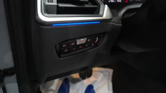 BMW 4 Series (G22) 420i M 2023 36