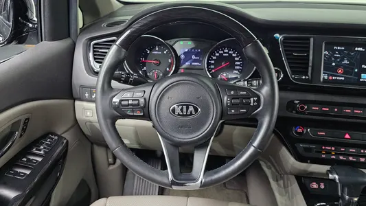 Kia 카니발 9 2017 12