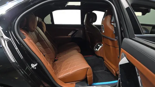 BMW 7 Series (G70) 740i sDrive M 2023 12