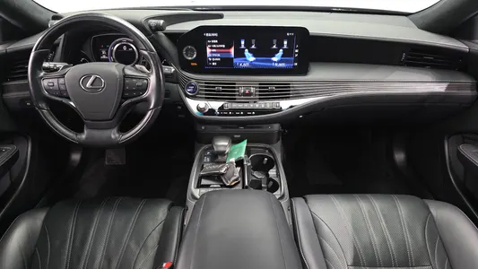 Lexus LS500h 5 3.5 AWD 2021 7