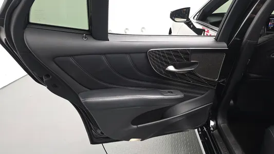 Lexus LS500h 5 3.5 AWD 2021 25