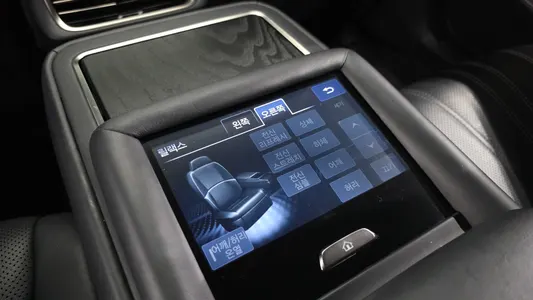 Lexus LS500h 5 3.5 AWD 2021 33