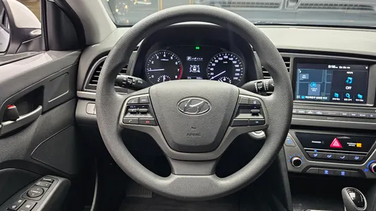 Hyundai AD 1.6 GDI 2017 13