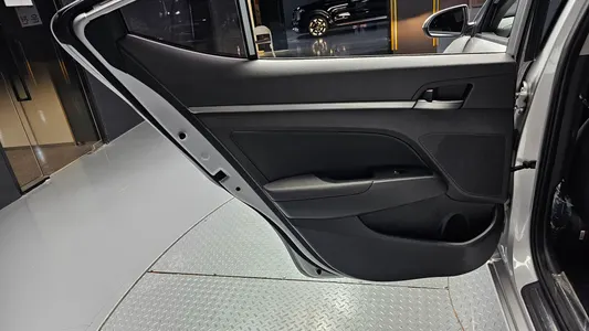 Hyundai AD 1.6 GDI 2017 25