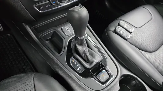 Jeep (KL) 2.4 2WD 2021 9