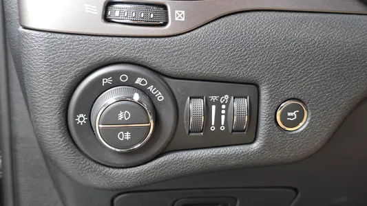Jeep (KL) 2.4 2WD 2021 13