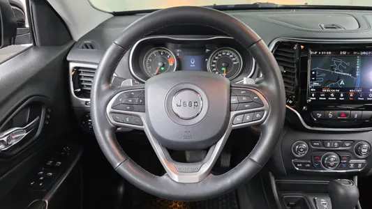 Jeep (KL) 2.4 2WD 2021 14