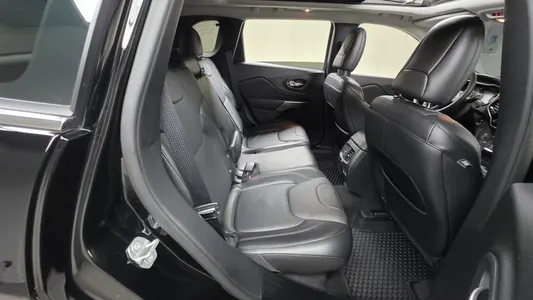 Jeep (KL) 2.4 2WD 2021 33