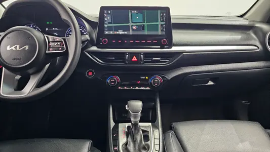 Kia K3 2 1.6 2021 13