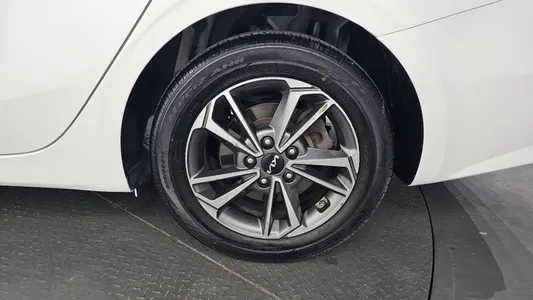 Kia K3 2 1.6 2021 21