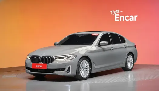 BMW 5 Series (G30) 520i 2022 20