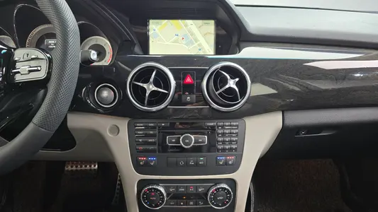 Mercedes-Benz GLK-Class X204 GLK220 CDI 2015 11