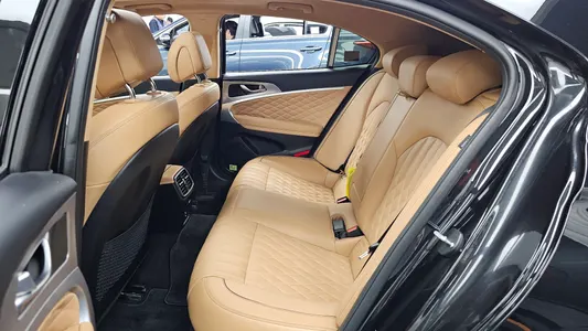Genesis G70 2.0T 4WD 2022 26