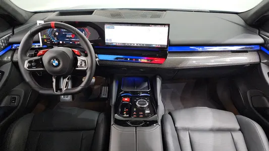 BMW M5 (G90) M5 2026 7
