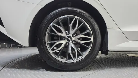 Kia K5 3 2.0 2022 5