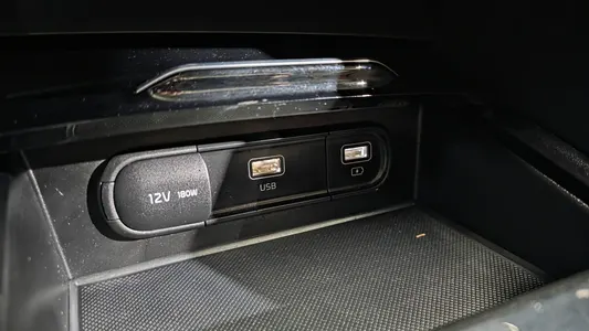 Kia K5 3 2.0 2022 29