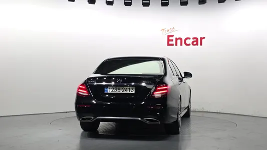 Mercedes-Benz E-Class W213 E300 AMG Line 2019 4