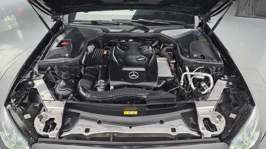 Mercedes-Benz E-Class W213 E300 AMG Line 2019 6
