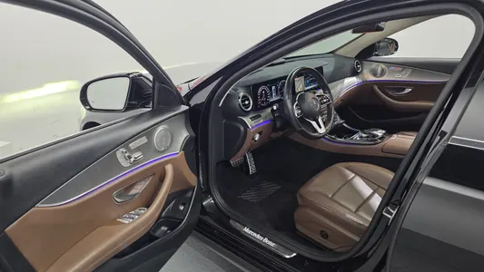Mercedes-Benz E-Class W213 E300 AMG Line 2019 10