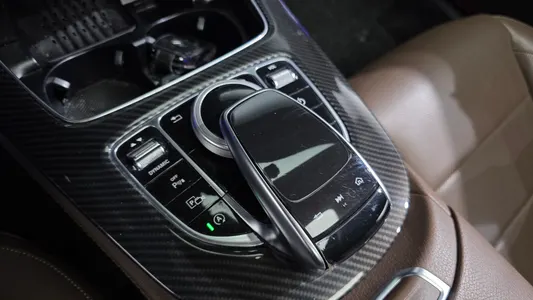 Mercedes-Benz E-Class W213 E300 AMG Line 2019 33