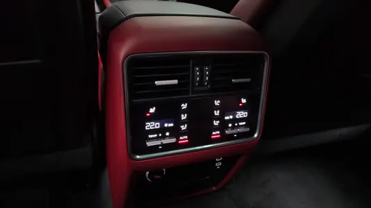 Porsche (PO536) 3.0 2021 18