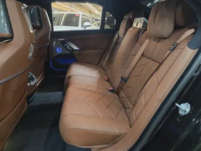 BMW i7 (G70) M70 xDrive M 2024 12