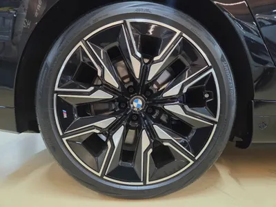 BMW i7 (G70) M70 xDrive M 2024 19