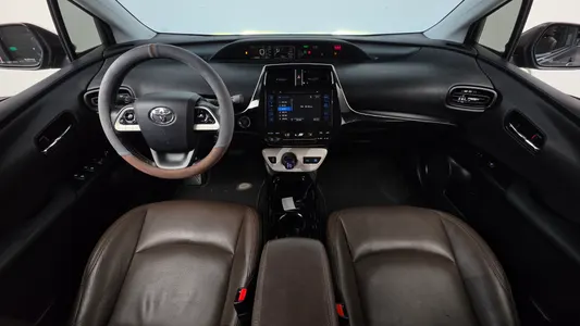 Toyota 4 1.8 E 2017 7