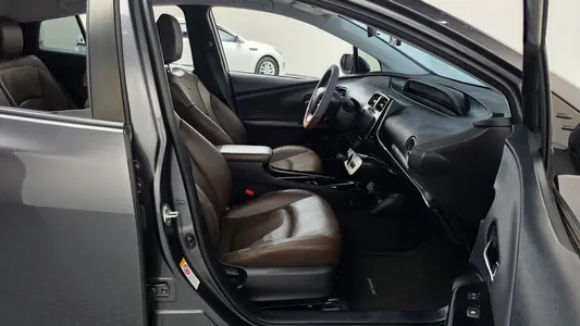 Toyota 4 1.8 E 2017 11