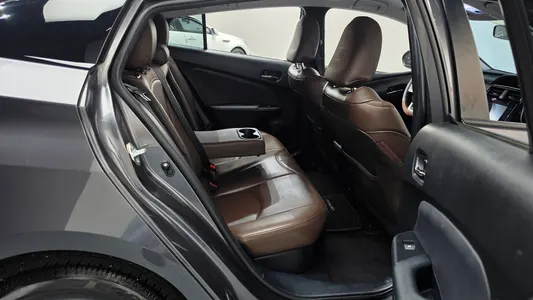Toyota 4 1.8 E 2017 12