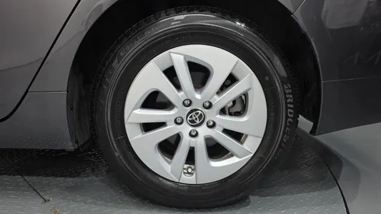 Toyota 4 1.8 E 2017 21