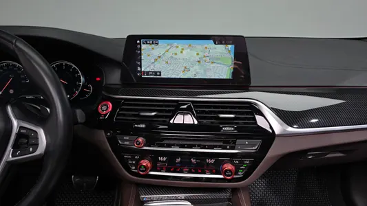 BMW 5 Series (G30) 530i M 2018 13