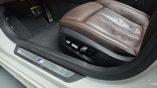 BMW 5 Series (G30) 530i M 2018 33