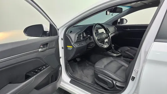 Hyundai AD 1.6 2019 10