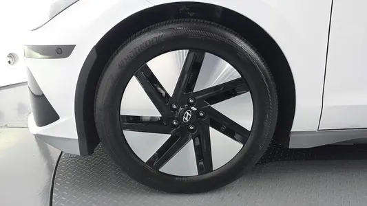 Hyundai Ioniq 6 AWD 2024 5