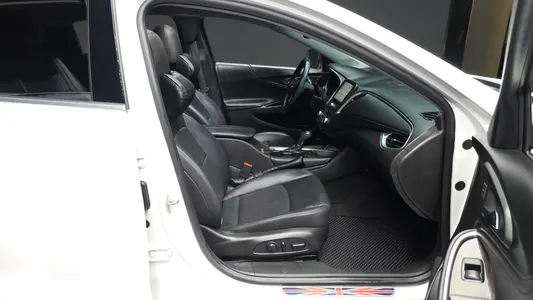 Chevrolet 말리부 2.0 LTZ 2016 11