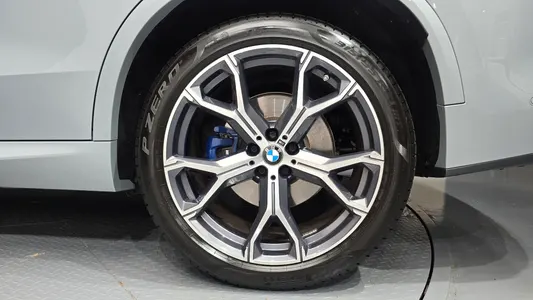 BMW X5 (G05) xDrive 40i M 2024 21