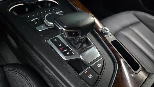 Audi A4 (B9) 45 TFSI 2016 8