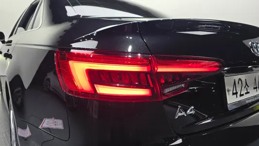 Audi A4 (B9) 45 TFSI 2016 23