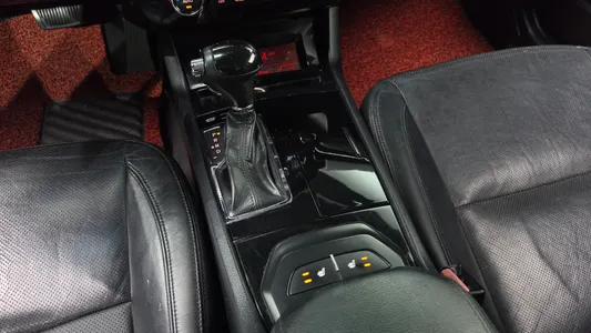 Kia K7 LPI VG270 2011 9