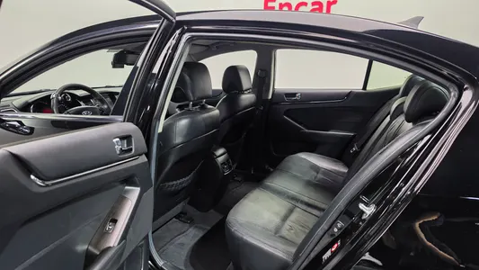 Kia K7 LPI VG270 2011 11