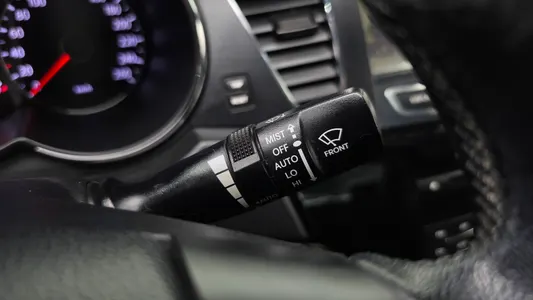 Kia K7 LPI VG270 2011 19