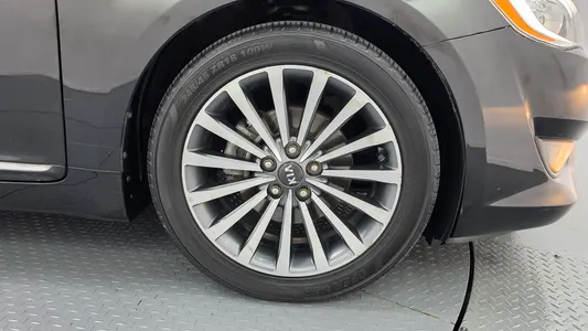 Kia K7 LPI VG270 2011 21