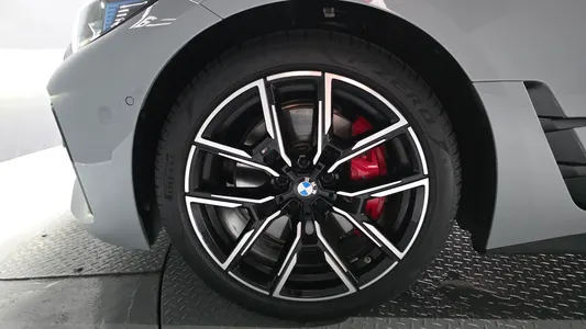 BMW 4 Series (G22) 420i M 2026 5