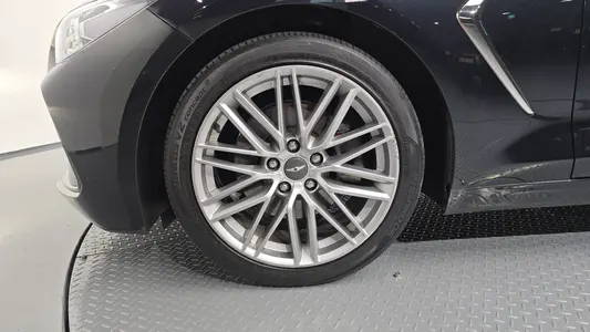 Genesis G70 2.0T 2019 5