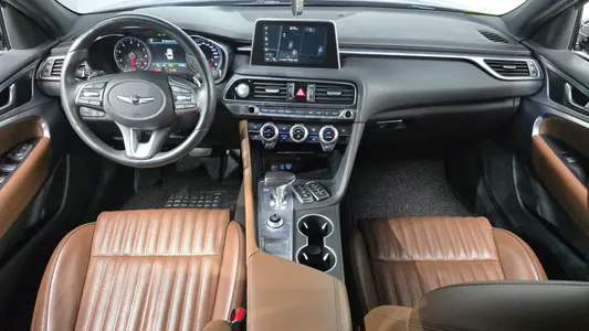 Genesis G70 2.0T 2019 7