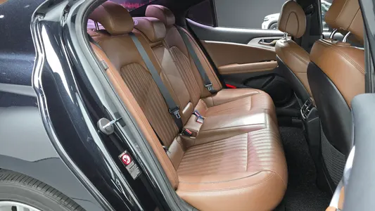 Genesis G70 2.0T 2019 11