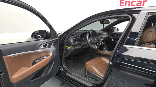 Genesis G70 2.0T 2019 10