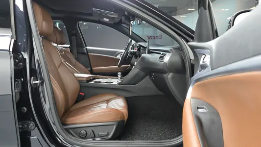 Genesis G70 2.0T 2019 27